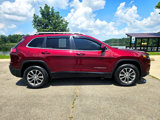 Used 2019 Jeep Cherokee Latitude Plus w/ Comfort/Convenience Group image 4