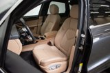 Certified 2021 Porsche Macan image 5