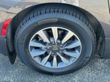 Certified 2022 Chrysler Pacifica Limited w/ Uconnect Theater Family Group image 5