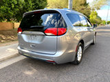 Used 2020 Chrysler Pacifica Touring-L image 6