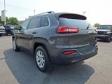 Used 2016 Jeep Cherokee Latitude w/ Safety/Convenience Group image 4
