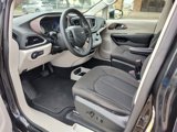 Used 2022 Chrysler Voyager LX image 2