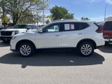 Used 2018 Nissan Rogue SV w/ Premium Package image 4
