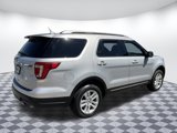 Used 2018 Ford Explorer XLT w/ Equipment Group 201A image 3