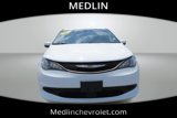 Used 2021 Chrysler Voyager LX image 3