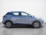 Used 2023 Nissan Kicks SV image 2