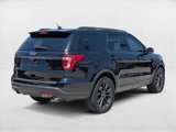 Used 2018 Ford Explorer XLT w/ Equipment Group 202A image 5