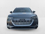 Used 2019 Audi e-tron Prestige w/ Prestige Package image 2