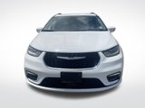 Used 2022 Chrysler Pacifica Touring-L image 2