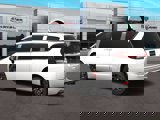 New 2025 Chrysler Pacifica Select image 4