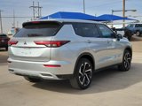 Used 2024 Mitsubishi Outlander SE Black Edition image 4