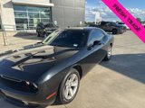 Used 2023 Dodge Challenger SXT image 4