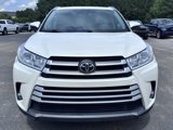Used 2019 Toyota Highlander XLE image 3
