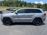 Used 2021 Jeep Grand Cherokee Laredo X image 2