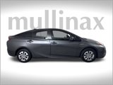 Used 2016 Toyota Prius Four image 3