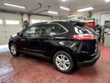 Used 2020 Ford Edge SEL w/ Convenience Package image 2