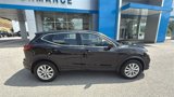 Used 2021 Nissan Rogue Sport S image 2