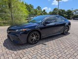 Certified 2021 Toyota Camry SE image 3