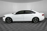Used 2021 Volkswagen Passat 2.0T SE image 3