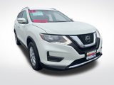 Used 2020 Nissan Rogue SV image 3