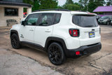 Used 2017 Jeep Renegade Altitude image 3