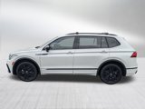 Used 2022 Volkswagen Tiguan SE R-Line image 2