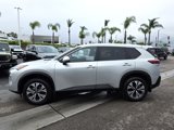 Used 2023 Nissan Rogue SV image 2