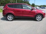 Used 2018 Ford Escape SE w/ SE Sync 3 Package image 4