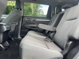 Used 2019 Toyota Highlander LE w/ Phone Cable & Charge Package image 5