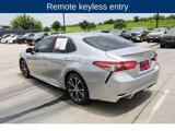 Used 2019 Toyota Camry SE image 6