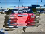 Used 2015 GMC Acadia SLE image 4