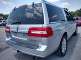 Used 2011 Lincoln Navigator L 2WD image 3