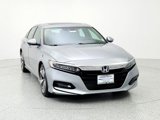 Used 2018 Honda Accord Touring image 2