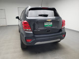 Used 2018 Chevrolet Trax LT w/ LT Convenience Package image 6