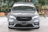 Used 2018 Chrysler Pacifica Touring-L image 2