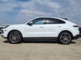 Certified 2023 Porsche Cayenne Platinum Edition image 2
