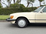Used 1987 Mercedes-Benz 560 SL image 3
