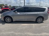 Used 2017 Chrysler Pacifica Touring-L w/ Tire & Wheel Group image 3