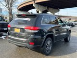 Certified 2022 Jeep Grand Cherokee Limited image 2