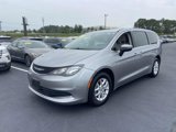 Used 2017 Chrysler Pacifica LX image 3