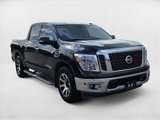 Used 2017 Nissan Titan SV image 3