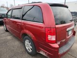 Used 2008 Chrysler Town & Country Touring image 3