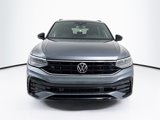 Used 2023 Volkswagen Tiguan SE R-Line image 2
