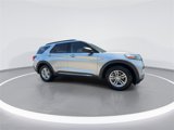 Used 2020 Ford Explorer XLT image 2