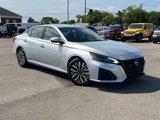 Used 2023 Nissan Altima 2.5 SV image 2