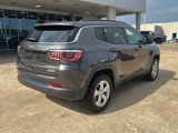 Used 2020 Jeep Compass Latitude image 2