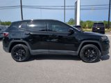 Used 2022 Jeep Compass Altitude w/ Convenience Group image 2