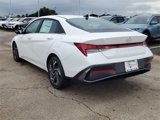 New 2025 Hyundai Elantra SEL image 5