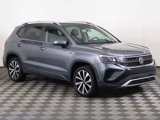Used 2022 Volkswagen Taos SE image 2