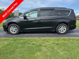 Used 2022 Chrysler Pacifica Touring-L image 2